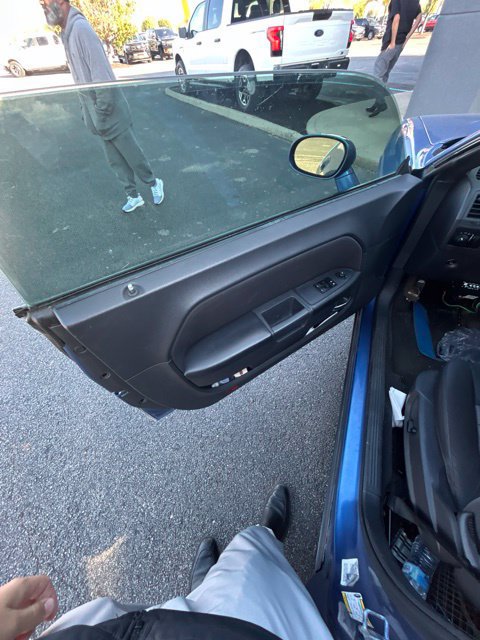 Used 2010 Dodge Challenger SE RWD image 16