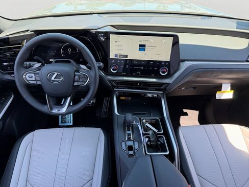 New 2026 Lexus TX 500h AWD image 10