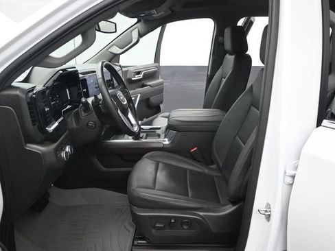 Used 2024 GMC Sierra 1500 SLT AWD/4WD image 13