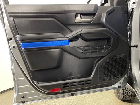 Certified 2025 Toyota Tacoma TRD Off-Road image 17