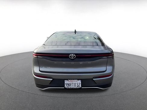 Used 2025 Toyota Crown XLE image 7