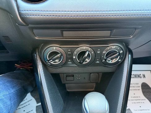 Used 2016 Scion iA FWD image 10