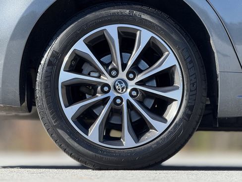 Used 2017 Toyota Avalon XLE image 20