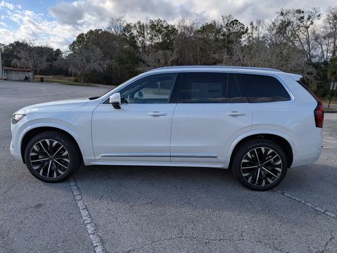 New 2026 Volvo XC90 B6 Plus w/ Protection Package Premier image 10