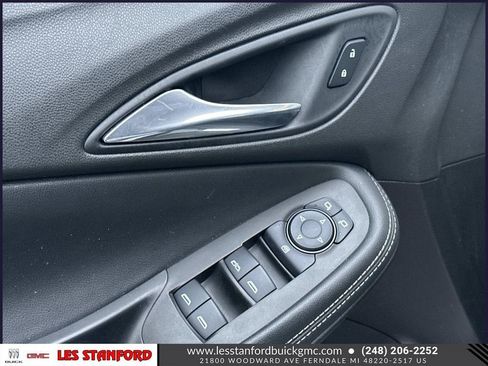 Used 2021 Buick Encore GX Preferred w/ Cold Weather Comfort Package image 17