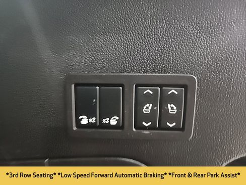 Used 2019 Chevrolet Tahoe LT w/ LT Signature Package image 8