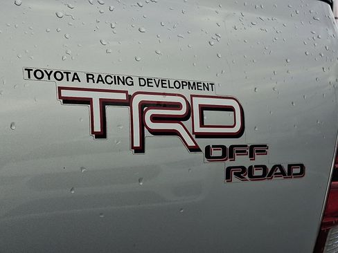 Used 2010 Toyota Tacoma PreRunner image 28