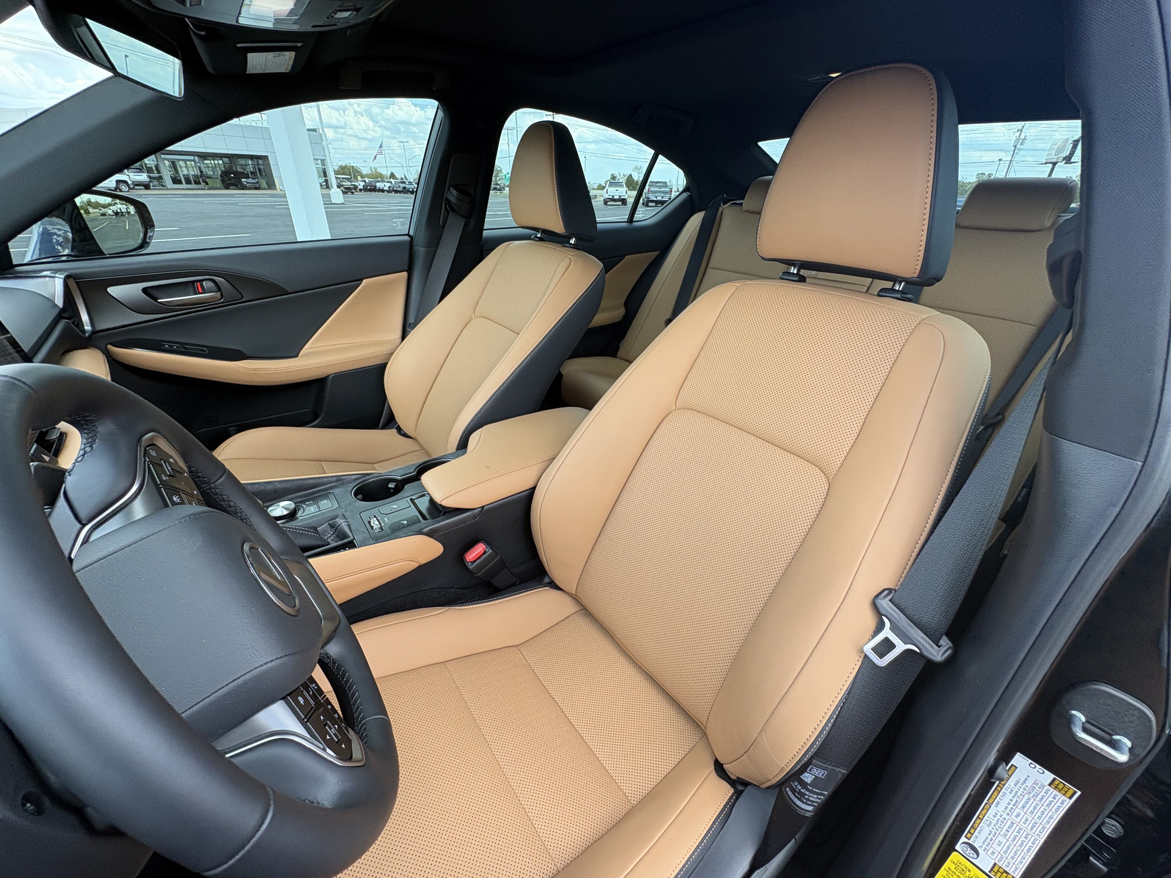 Used 2026 Lexus IS 350 F Sport w/ Accessory Package Z1 RWD image 7