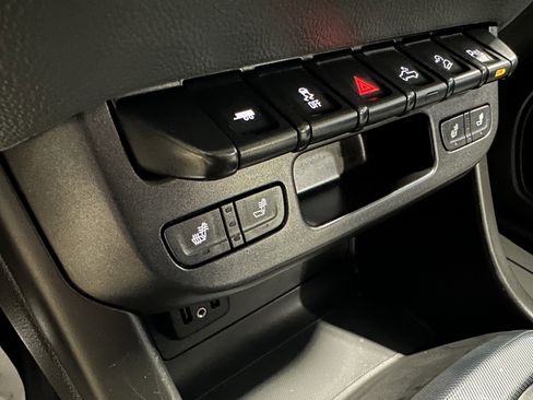 Used 2020 Chevrolet Colorado Z71 image 15