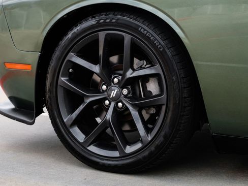 Used 2022 Dodge Challenger GT w/ Plus Package image 32