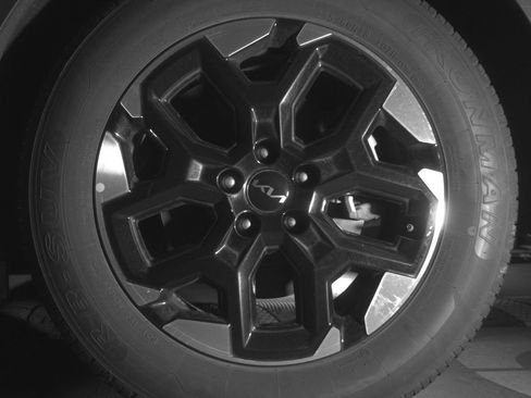 Used 2024 Kia Sorento S FWD image 14