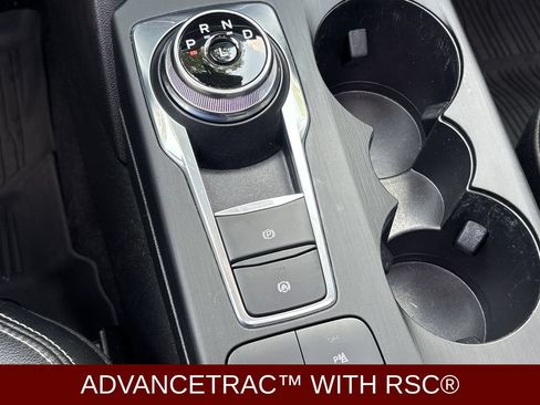 Used 2022 Ford Escape Titanium FWD image 13