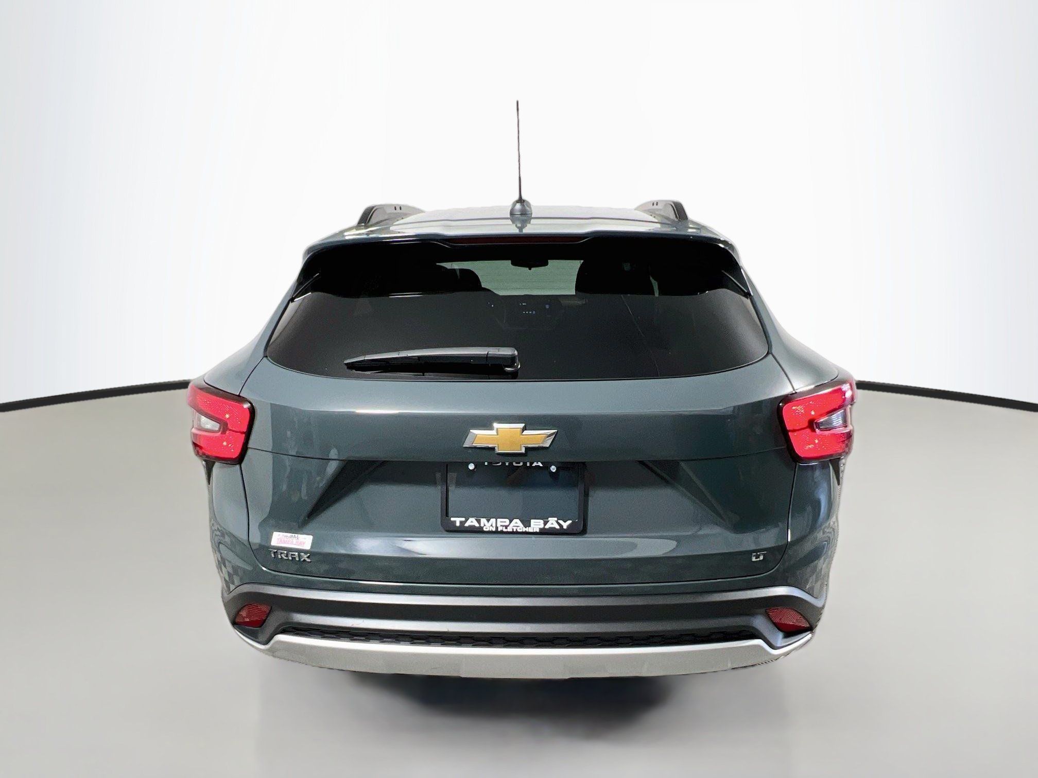 Used 2025 Chevrolet Trax LT FWD image 6