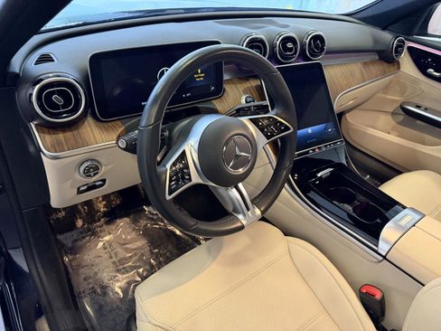 Used 2023 Mercedes-Benz C 300 4MATIC Sedan image 4