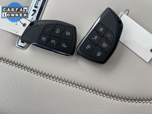 Used 2025 GMC Yukon XL Denali w/ Denali Reserve Package image 38