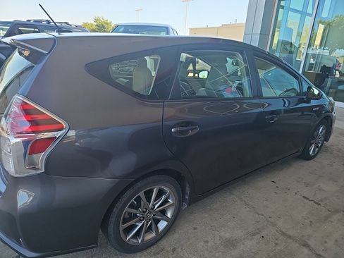 Used 2016 Toyota Prius V Five FWD image 14