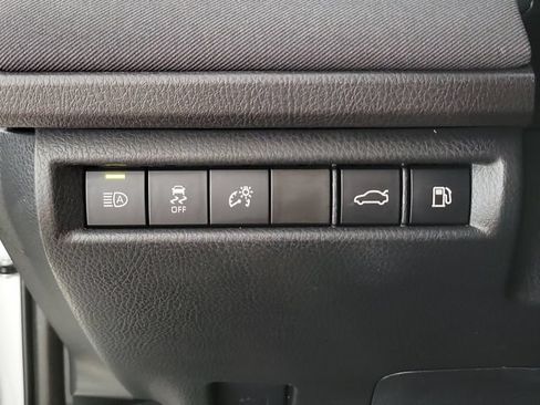 Used 2025 Toyota Camry LE FWD image 23