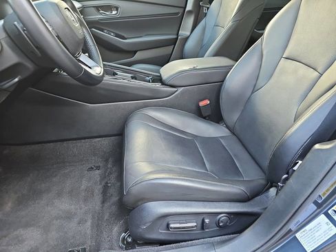 Used 2023 Honda Accord Touring image 8