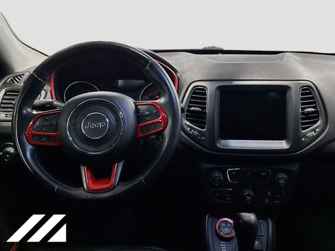 Used 2019 Jeep Compass Trailhawk AWD/4WD image 23