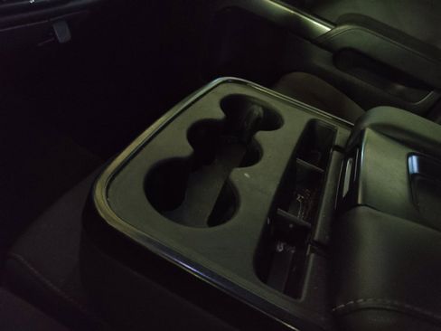 Used 2018 Chevrolet Silverado 1500 LT w/ LT Eassist Package RWD image 26