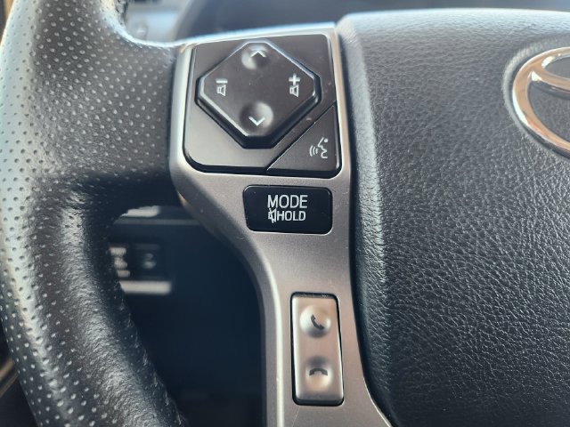 Used 2024 Toyota 4Runner SR5 Premium w/ Moonroof Package RWD image 28
