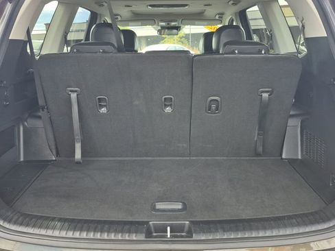 Certified 2025 Kia Telluride S image 17
