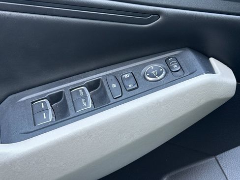 Used 2024 Honda Accord EX image 13