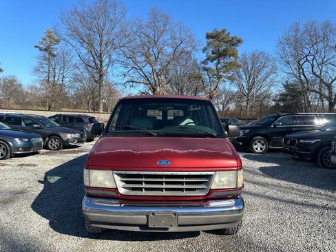 Used 1996 Ford E-150 and Econoline 150 image 2