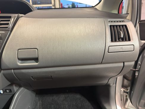 Used 2014 Toyota Prius V Three FWD image 23