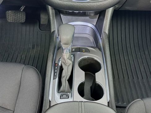 Used 2024 Chevrolet Malibu LT image 38