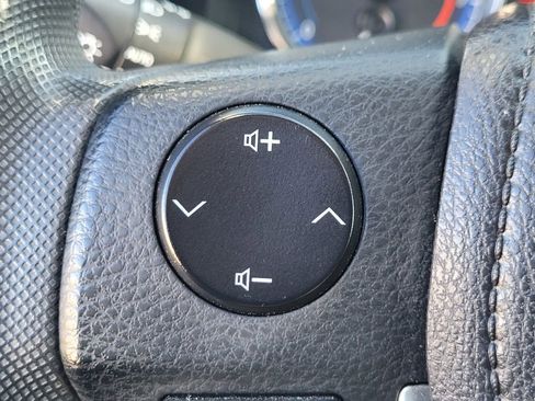 Used 2018 Toyota Corolla LE image 26