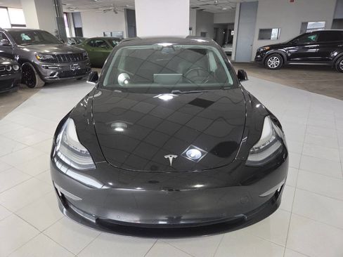 Used 2019 Tesla Model 3 Long Range image 2