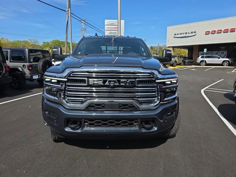 New 2026 RAM 5500 Laramie w/ Laramie Trim Package image 18