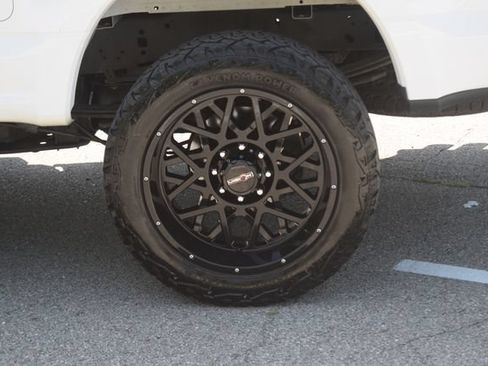 Used 2022 Ford F250 XLT w/ FX4 Off-Road Package AWD/4WD image 25