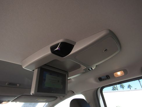 Used 2023 Honda Odyssey Touring image 16