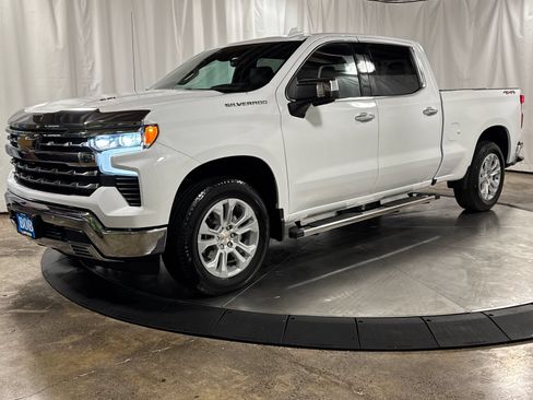 Used 2025 Chevrolet Silverado 1500 LTZ w/ LTZ Premium Package AWD/4WD image 1