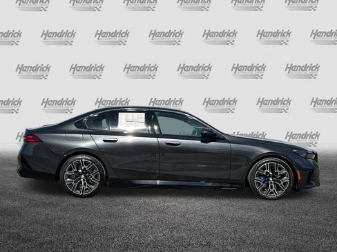 New 2026 BMW 550e xDrive w/ Premium Package AWD/4WD image 5