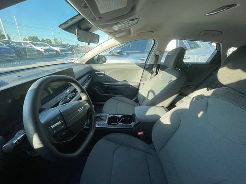 Certified 2025 Kia K4 FWD image 5