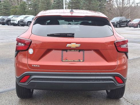 Certified 2024 Chevrolet Trax LS w/ LS Convenience Package image 5