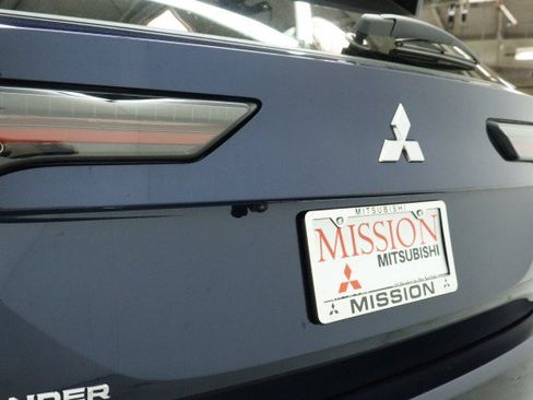 New 2026 Mitsubishi Outlander SE FWD image 4