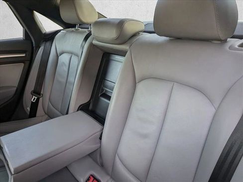 Used 2018 Audi A3 2.0T Premium image 17