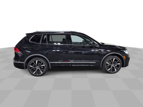 Used 2024 Volkswagen Tiguan SEL R-Line AWD/4WD image 9