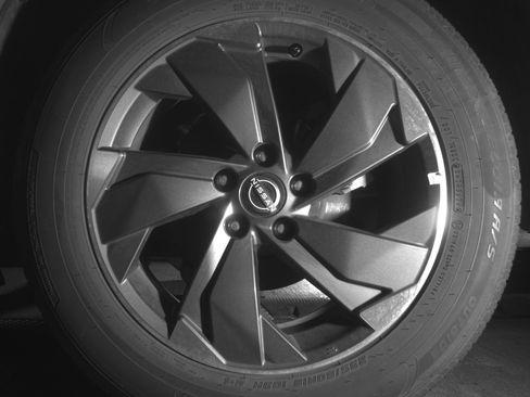 Used 2025 Nissan Rogue SV FWD image 14