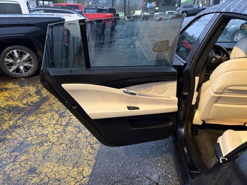 Used 2012 BMW 535i Gran Turismo image 20