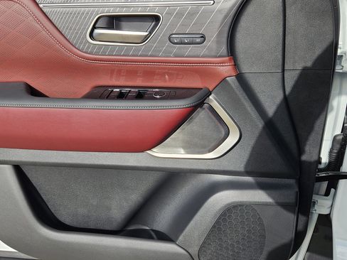 New 2026 INFINITI QX80 Autograph w/ Premium Cargo Package image 24