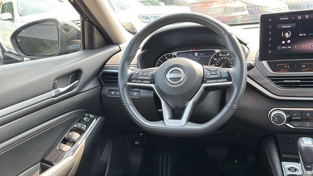 Certified 2023 Nissan Altima 2.5 SV w/ SV Premium Package AWD/4WD image 22