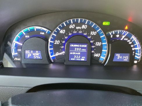 Used 2013 Toyota Camry XLE w/ Convenience Pkg image 7