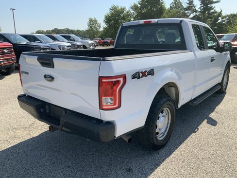 Used 2015 Ford F150 XL w/ Equipment Group 101A Mid AWD/4WD image 12