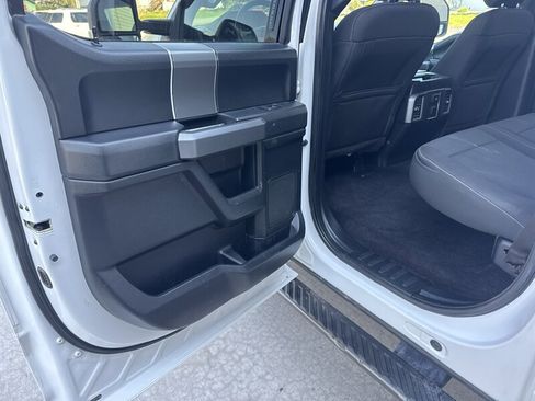 Used 2015 Ford F150 XLT w/ Equipment Group 302A Luxury AWD/4WD image 37