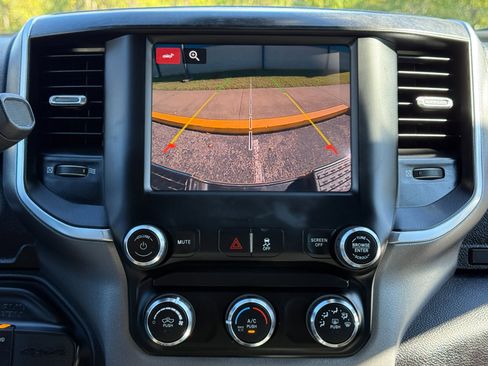 Used 2024 RAM 3500 Big Horn image 11